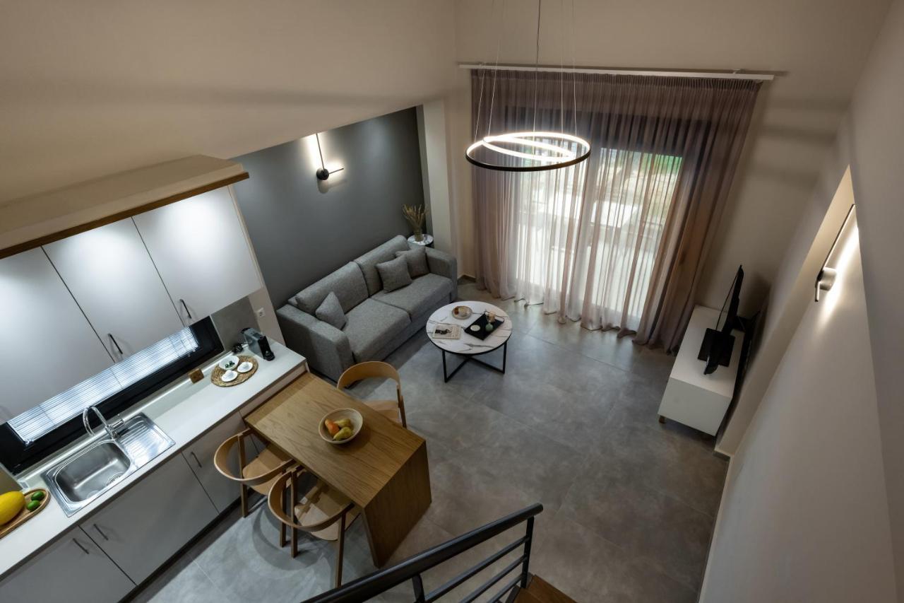 Iris Suites Nikiti Ngoại thất bức ảnh