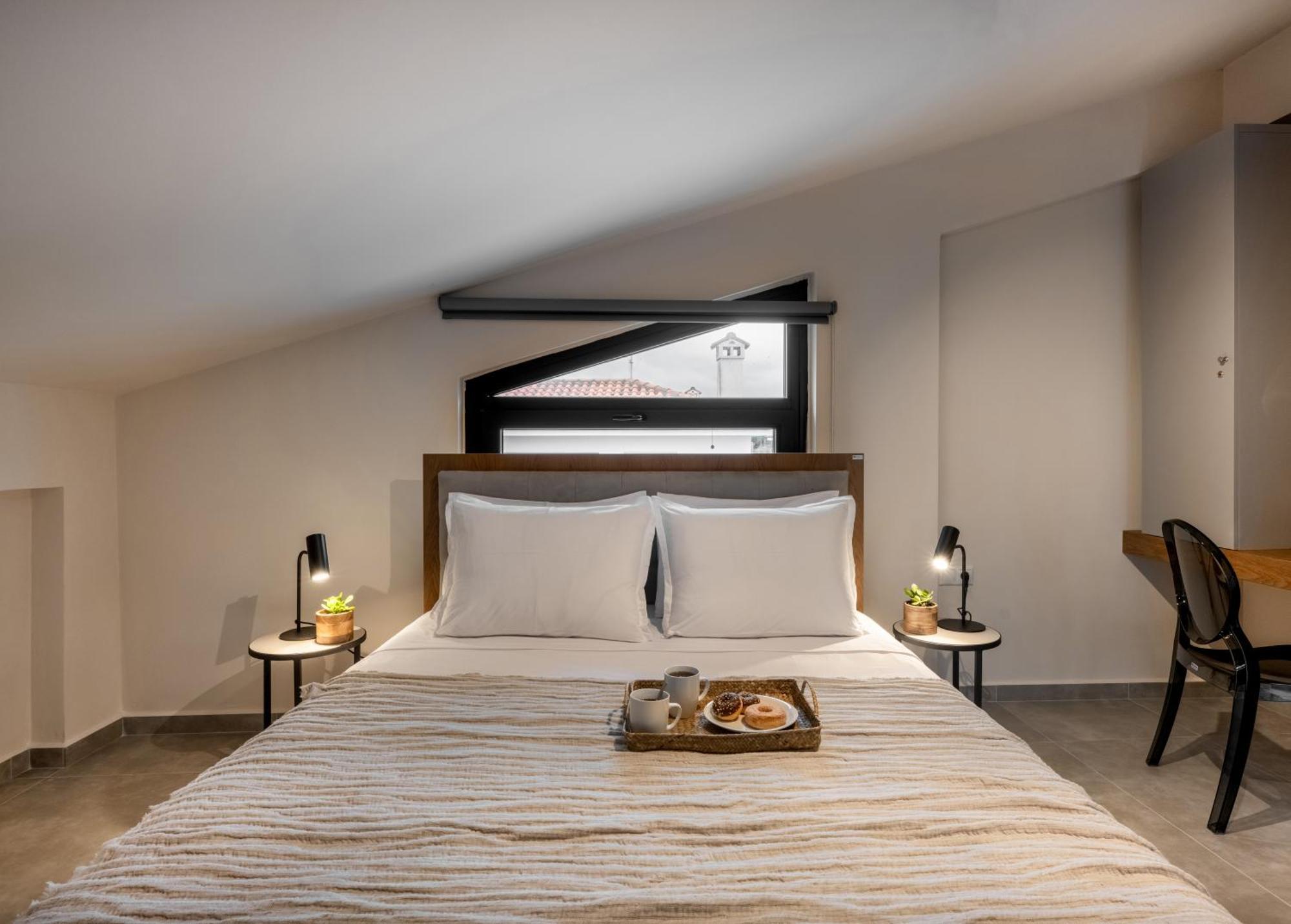 Iris Suites Nikiti Ngoại thất bức ảnh