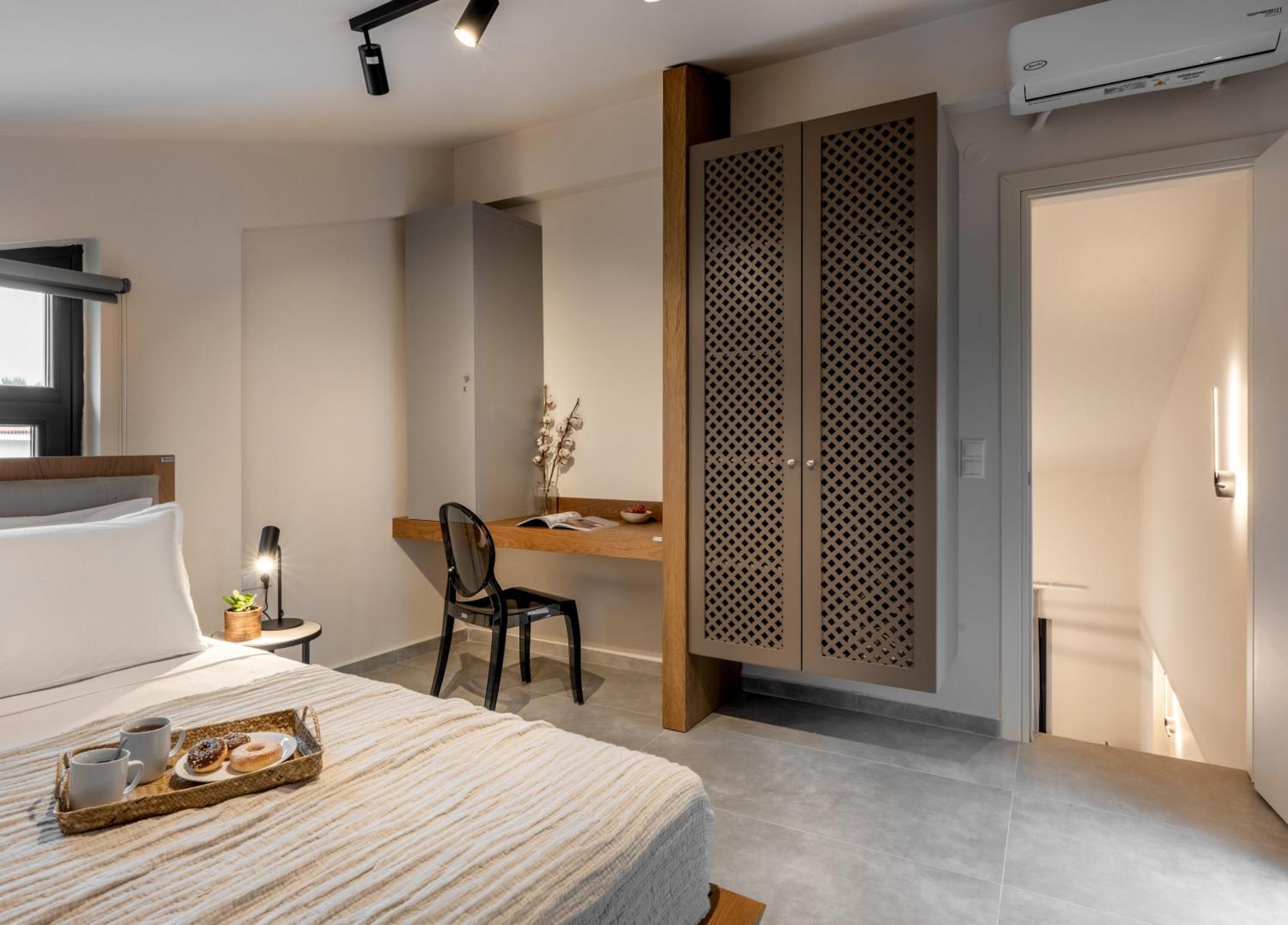 Iris Suites Nikiti Ngoại thất bức ảnh